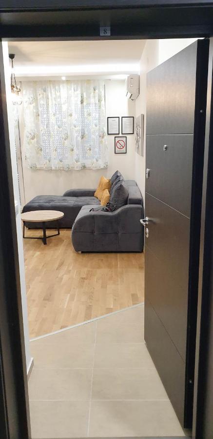 Laura Apartment Новий Сад Екстер'єр фото