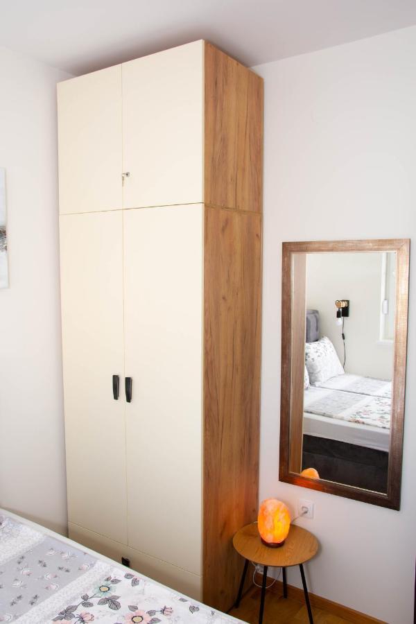 Laura Apartment Новий Сад Екстер'єр фото